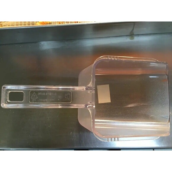 Large 32 oz. Scoop Great for Ice or Dry Ingredients -Clear PC Plastic Utility - Picture 3 of 7